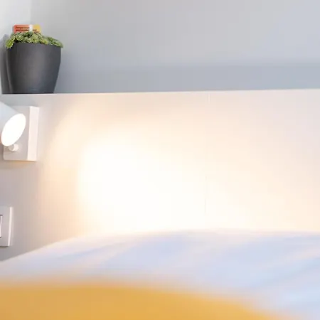 לינה וארוחת בוקר Panache - Bike En Sleep לה רושה - אן - ארדן