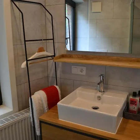 לינה וארוחת בוקר Panache - Bike En Sleep